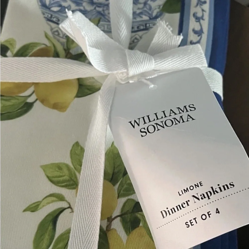 New Williams Sonoma Limone Dinner Napkins – Set of 8 NWT